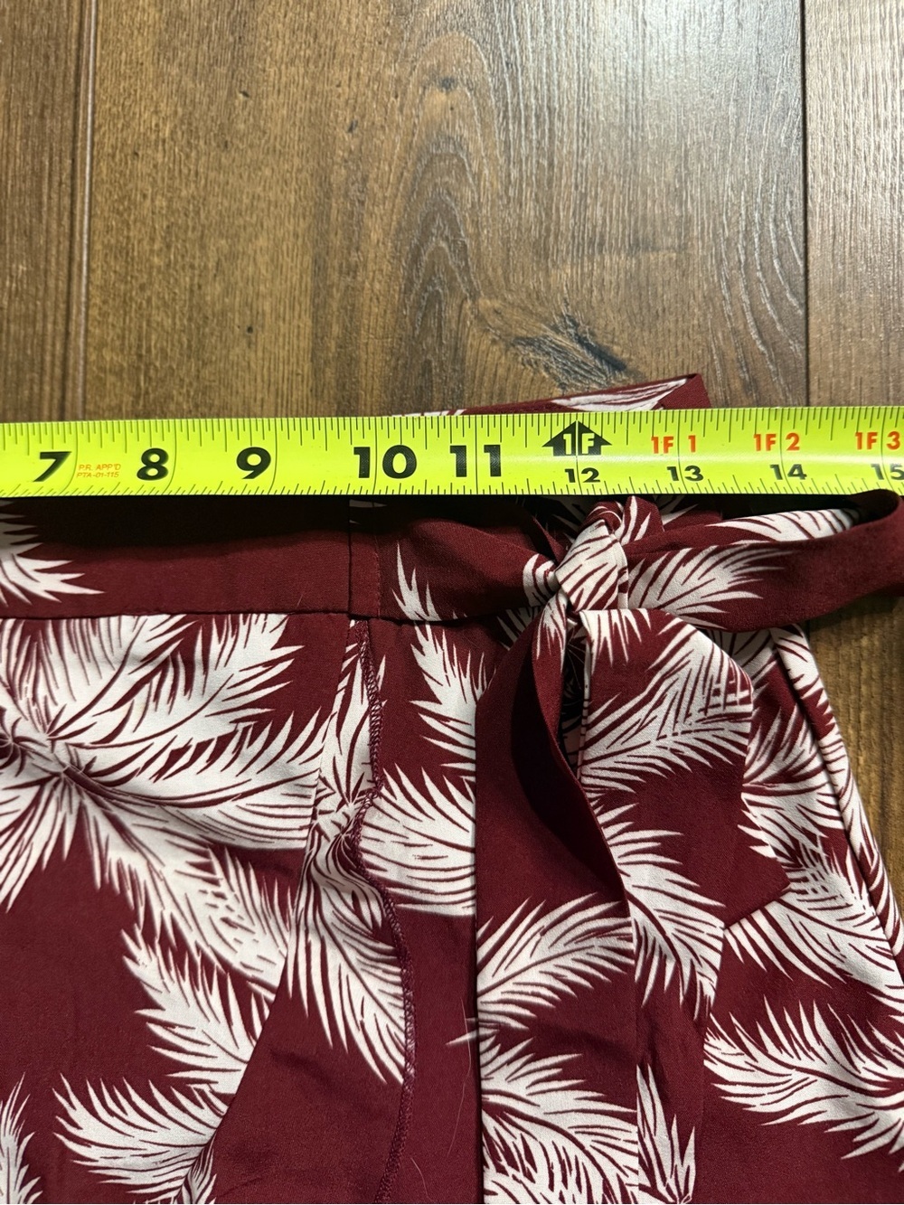 Zaful Women’s Burgundy Tropical Palm Print Wrap Mini Skirt Size Small US 4 - Picture 7 of 8
